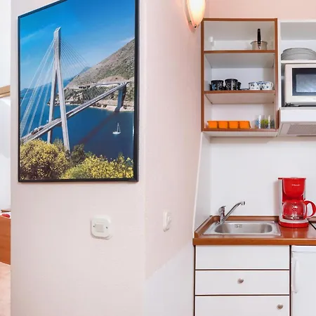 Stunning Apartment In Baska Voda