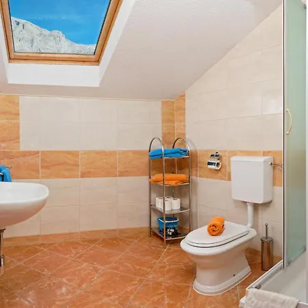 Stunning Apartment In Baska Voda * Baška Voda